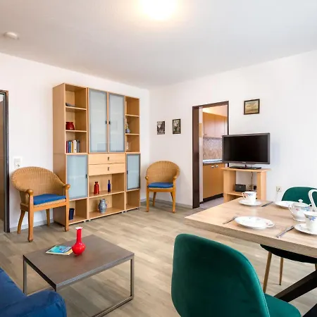 A109 By Interhome *